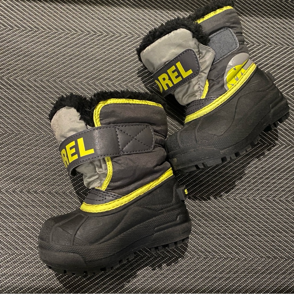 Sorel Kids Black and Gray Commander Winter Boots